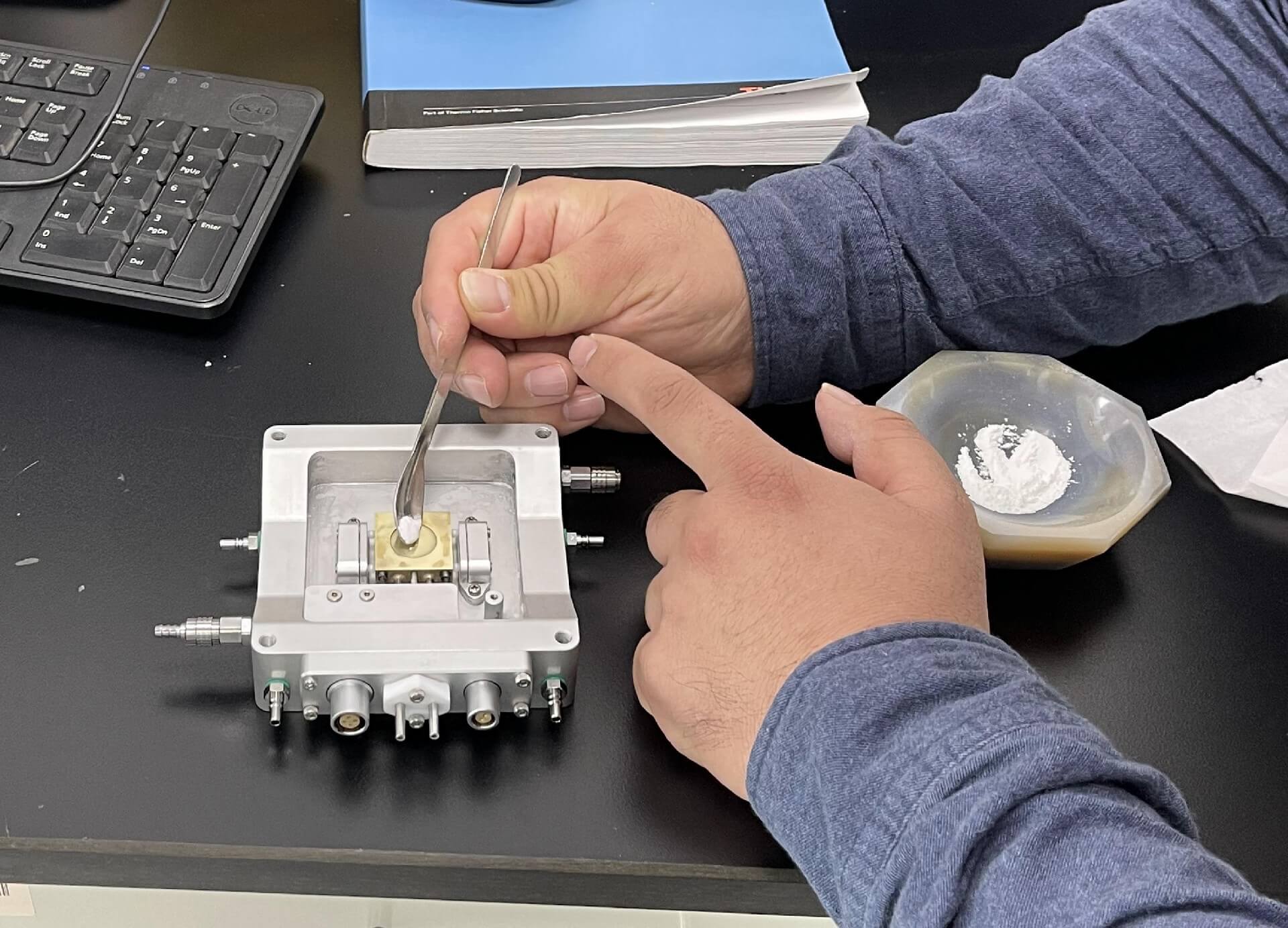 赛默飞X射线衍射仪 (4).jpg